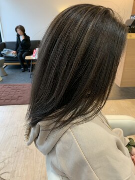 ベルポートヘア(Bellport hair) 赤味を抑えた透明感アッシュ