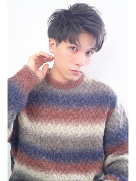 ジョエミバイアンアミ(joemi by Un ami) (joemi 新宿)束感カット アップバング ビジネスヘア 近江