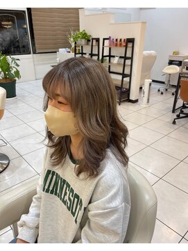 エル(ELLE) 韓国巻きグレージュ