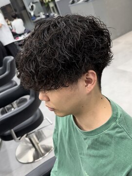 オーバルバイアピッシュ(OVARL by apish) 癖毛でもできる波巻きパーマ