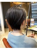 大人美人くびれヘア艶感ショートボブうる艶髪レイヤーカット