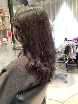 アーミー(ARMY) 毛先ウェーブ