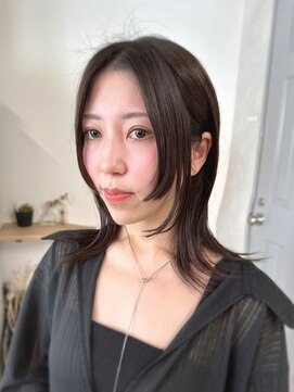 シェノン(Chainon.) ミディアムレイヤー　姫カット　ステップカット　【博多】