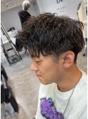 無造作ツイストアップバング