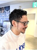 くせ毛を活かしたメンズ刈り上げベリーショートくせ毛ショート
