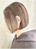 表参道大人ショートボブ白髪ぼかしハイライト顔周りレイヤー40代