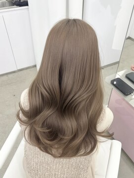 エヌアイ オモテサンドウ(ni omotesando) 初カラーに大人気ミルクティーブラウン/ダブルカラー必須