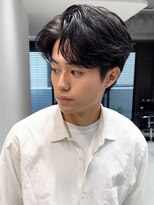 ファルベ(Farbe) フェザーパーマ/サーフカール/刈り上げセンターパート