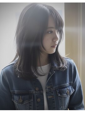 メゾンイロ(Maison I.R.O+) ミディアムレイヤー