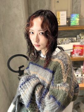 結んでもかわいい顔まわりレイヤー似合わせナチュラルパーマ