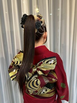 タリーゼ(TALISE) ハイポニー × ボリューム飾り