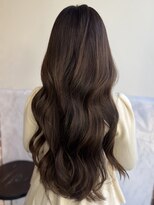 エニー 栄(Any) 赤みを打ち消したオリーブグレージュ