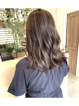 ノド(nodo.) ベージュハイライト