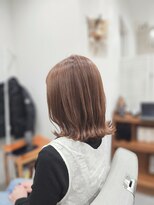 ツナグ(TSUNAGU) 外はねボブ×透明感ベージュカラー