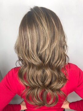 ラトリエ ブロカント 立川北口店(L'atelier BROCANTE) ことりベージュ ハイライト 3Dカラー ベージュカラー