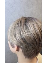 ヘアサロンM 新宿&nbsp;クリアグレーで夏仕様