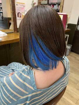 グレースモア(Grace More) （久留米／西原）インナーカラー／ロカビリーブルー