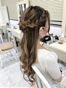 リサ 恵比寿(risa.) お花ハーフアップ