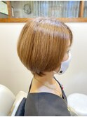 ショートボブ