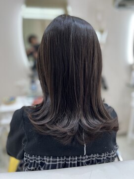 サユリ 高尾(SAYURI) 外はねセミロング♪