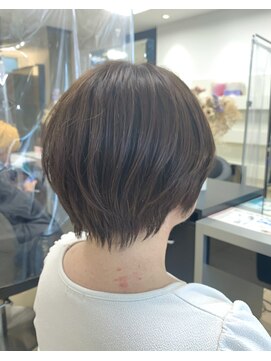 アッシュ 稲田堤店(Ash) ショートボブ