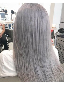 ラフィスヘアードープ 新宿店(La fith hair dope) ホワイトシルバーカラー☆