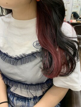 ヘアーデザインルアナ(Hair design Luana.) インナーカラー ワインレッド