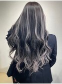 ダークカラーハイライト[ネビージュ/黒髪/小顔/新宿]