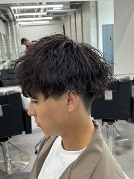 レボ(Revo) ラフに仕上がる！波巻きパーマ