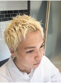 ハイトーン×スパイキーショート