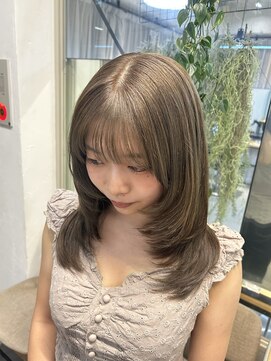 ロエ(LOE) ザクザクレイヤー×ヘーゼルベージュ！