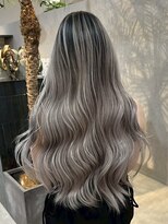 メリー オオサカ(Merly Osaka)&nbsp;心斎橋/バレイヤージュ/レイヤーカット/海外レイヤー