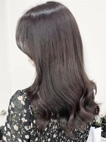 アトレ 福岡大名店(attrait)&nbsp;ツヤ感引き出すダークブラウンのセミロング