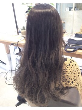 ロマリア(Lomalia) 【Lomalia表参道/原宿】外国人風 グレージュ × グラデーション4