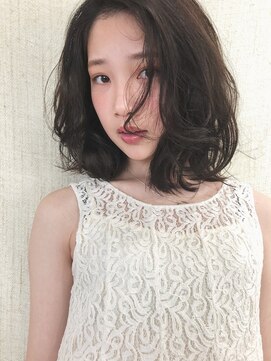 アンバースデー(UNBIRTHDAY) ミディアム／レイヤー/エアリー【大成志織】