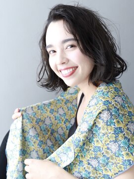 フリップビーアヴェダ(FLIP B AVEDA) かきあげボブスタイル
