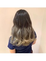 ネオヘアー 曳舟店(NEO Hair)&nbsp;【グラデーションカラー】ダークグレー×ホワイト（曳舟）