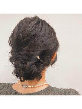 ガレリアエレガンテ 名駅店(GALLARIA Elegante) ゆったりシニヨンアレンジ