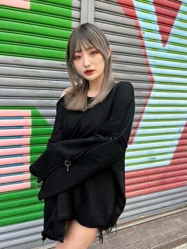 ファイブバイジエクト 堀江(FIVE by The Ect) 似合わせカット×ハイトーンミルクティー×シースルーバング