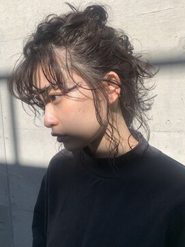 アッド バイ ケーツー(add by K-two) パーマ風お団子