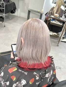 シェイロ(Cielro) ホワイトシルバー/赤きつねカラー