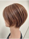大人ショートボブひし形シルエット前下がりショート