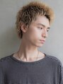アリエッタ(aRietta) ▼切り込んだスタイルと丁寧なブリーチでワンランク上の短髪◎