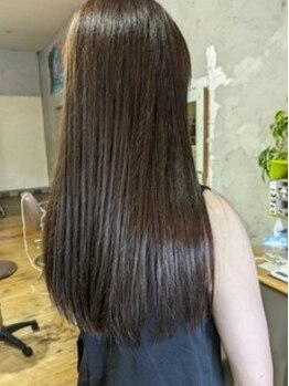 クラッチ(Clutch)の写真/湿気でまとまりにくい、広がりやゴワつきには＜髪質改善＞がおススメ！手触り◎扱いやすい髪に♪