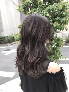 ブリス(VLISS) レイヤーカット/こなれミディ/似合わせ/髪質改善/韓国/表参道