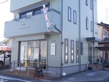 アマノ(AMANO)の雰囲気（店舗真横のスペースが第1駐車場奥側に駐輪場有り）