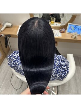 アドラーブル ココロ 新潟(adorable CoCoLo) ツヤ感美髪トリートメント