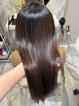 トッカ 高槻店(tocca) うる艶ストレートヘア★白崎舞子