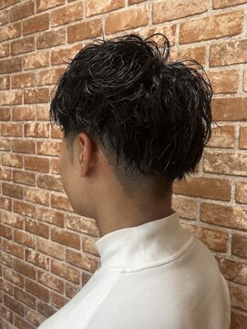 カットスタジオ てるてるぼーず 【初めてのパーマに！極ゆるツイストスパイラル】