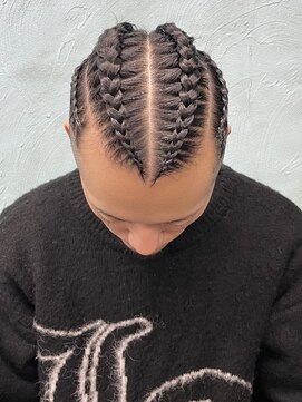 カー(KAH) コーンロウ　編み込み　特殊ヘア